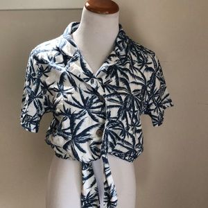 BDG Cropped Palms shirt